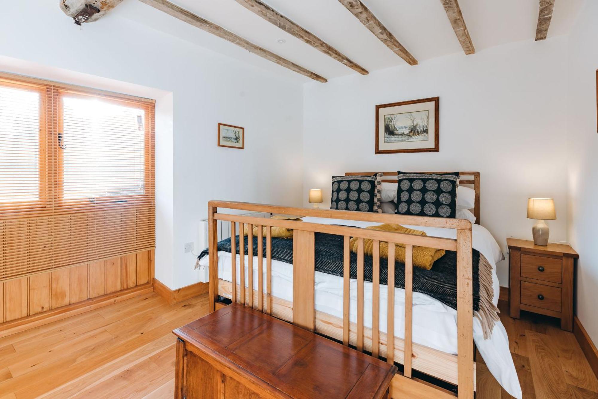 Ryton Grange Church Barn Sleeps 5 Шрусбъри Екстериор снимка